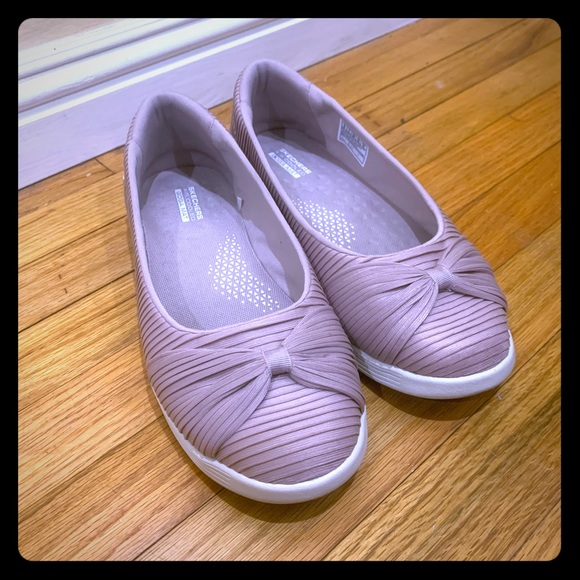 sketchers on the go dreamy